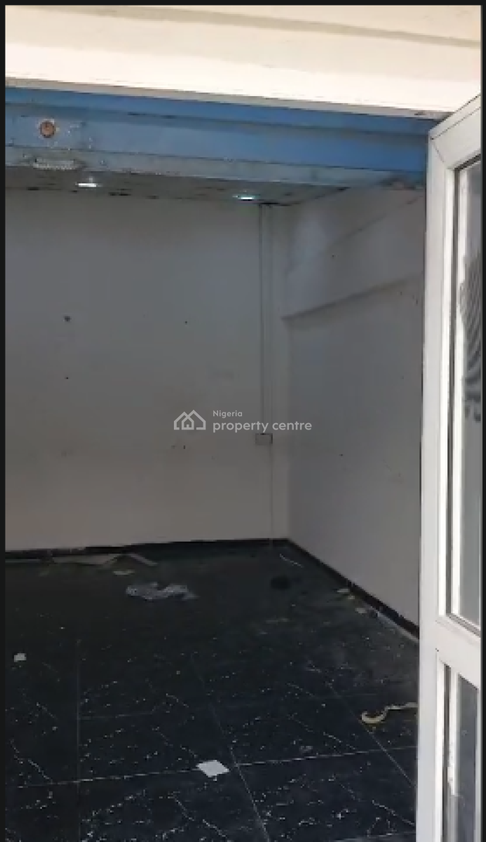 Spacious Shop- Space, Abraham Adesnya Complex Hfp, Ajah, Lagos, Shop for Rent