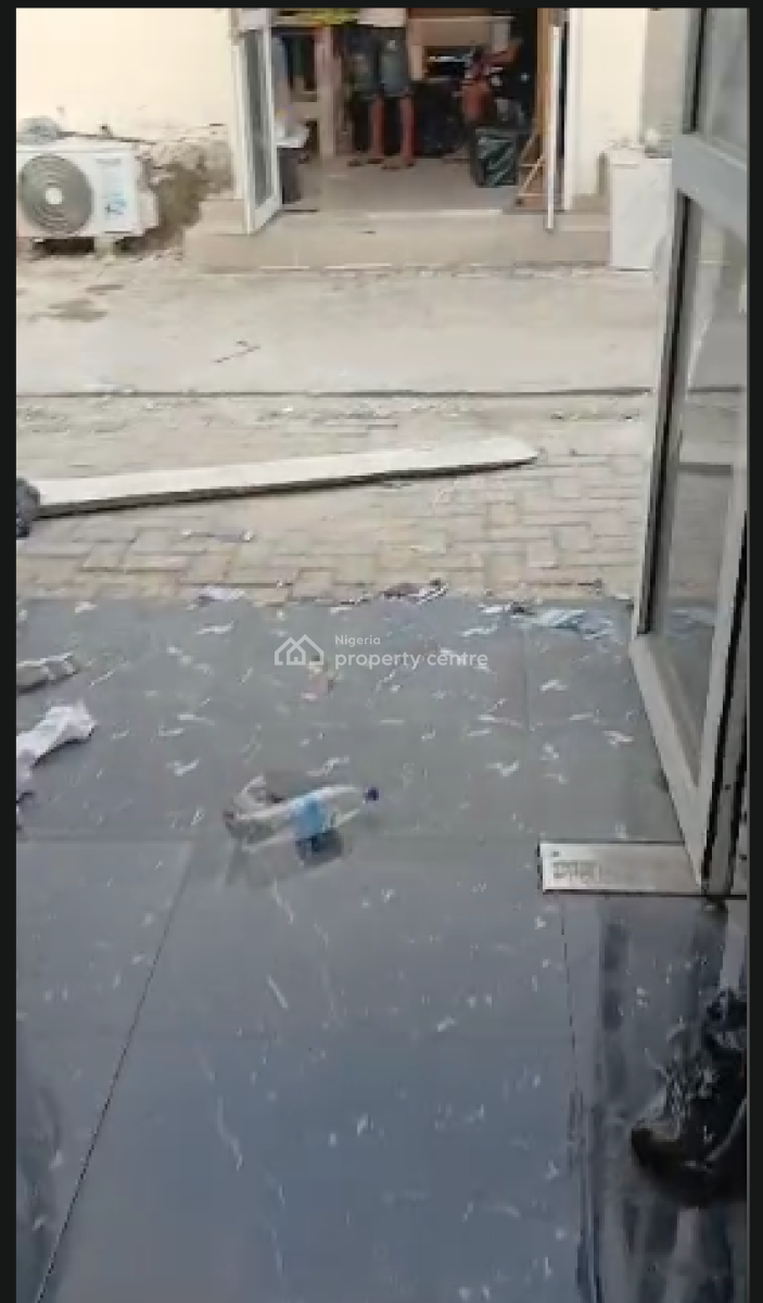 Spacious Shop- Space, Abraham Adesnya Complex Hfp, Ajah, Lagos, Shop for Rent