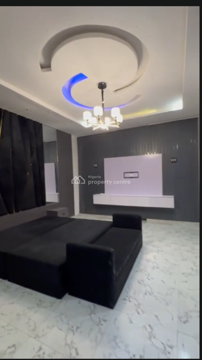 Super Spacious Masters Bedroom in a Secured Estate, Orchid Road Before Roundabout, Lekki Phase 2, Lekki, Lagos, Flat / Apartment for Rent