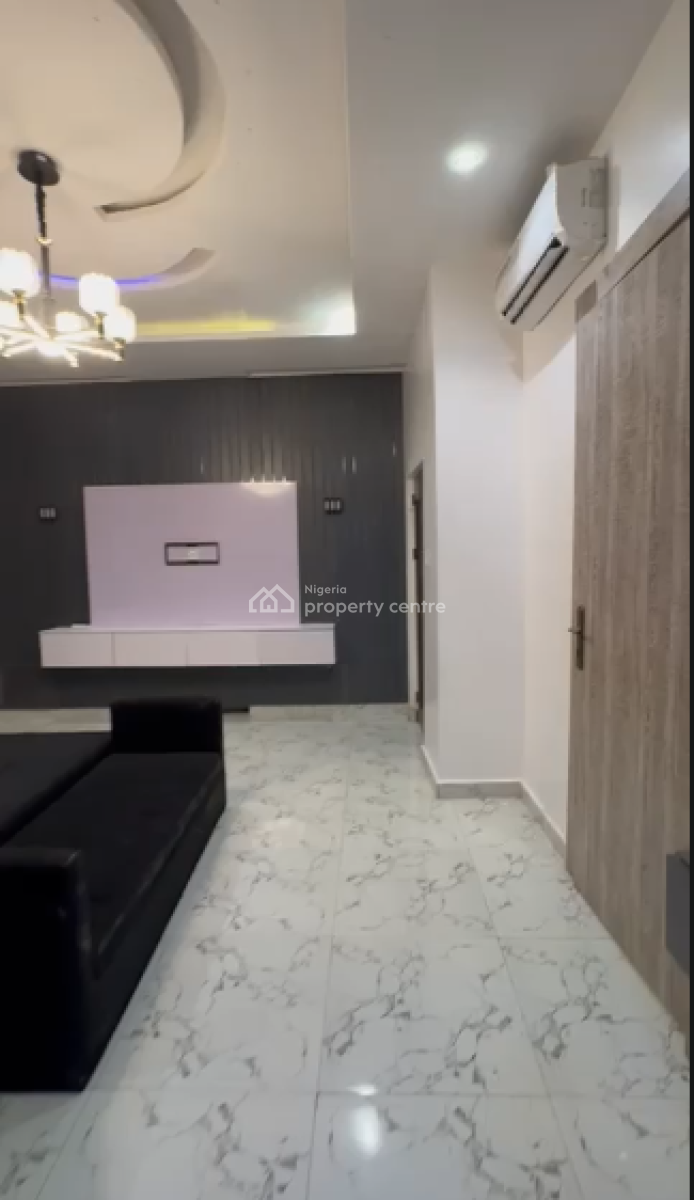 Super Spacious Masters Bedroom in a Secured Estate, Orchid Road Before Roundabout, Lekki Phase 2, Lekki, Lagos, Flat / Apartment for Rent