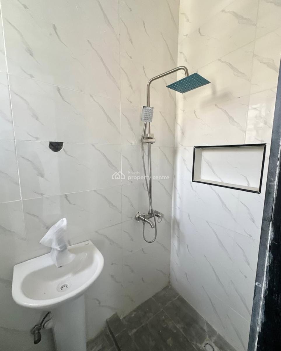 Lovely 2 Bedroom Apartment with Bq, Ikate, Lekki, Lagos, Block of Flats for Sale