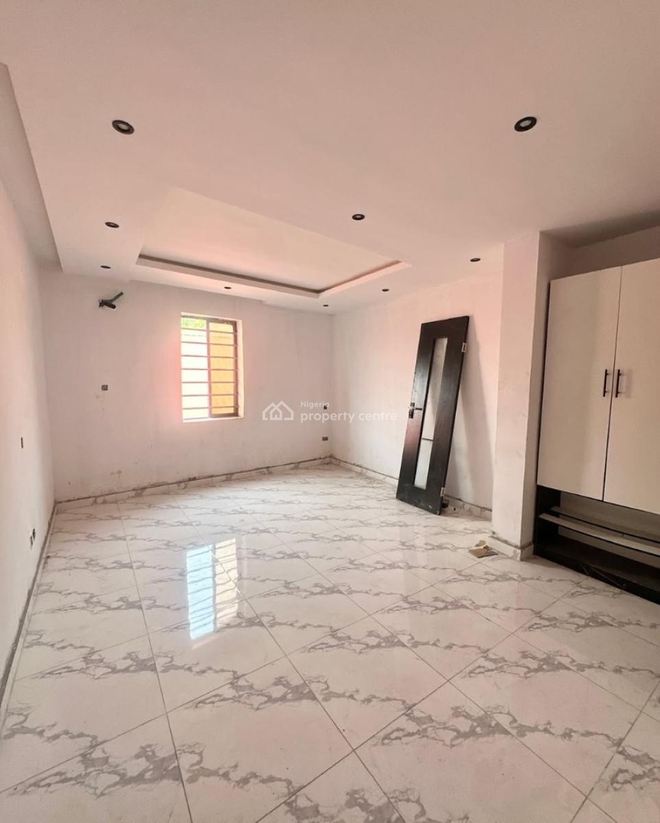 Lovely 2 Bedroom Apartment with Bq, Ikate, Lekki, Lagos, Block of Flats for Sale