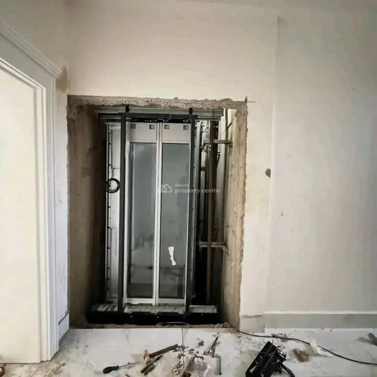 7 Bedroom Fully Detached Villa with Room Bq, Asokoro District, Abuja, Detached Duplex for Sale