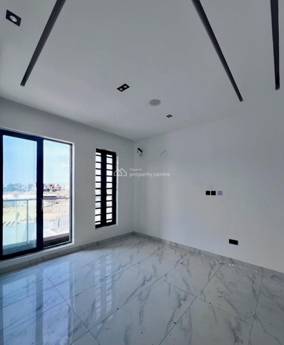 Serviced with 24/7 Power Supply 2 Bedroom En-suite Flat with an Open F, Ikate Elegushi, Lekki, Lagos, Flat / Apartment for Rent