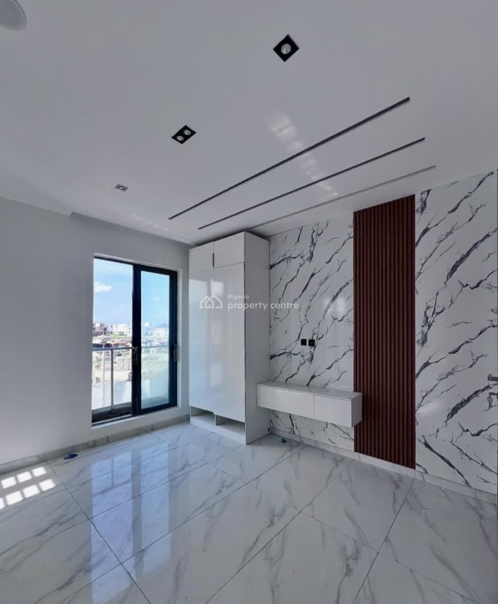 Serviced with 24/7 Power Supply 2 Bedroom En-suite Flat with an Open F, Ikate Elegushi, Lekki, Lagos, Flat / Apartment for Rent