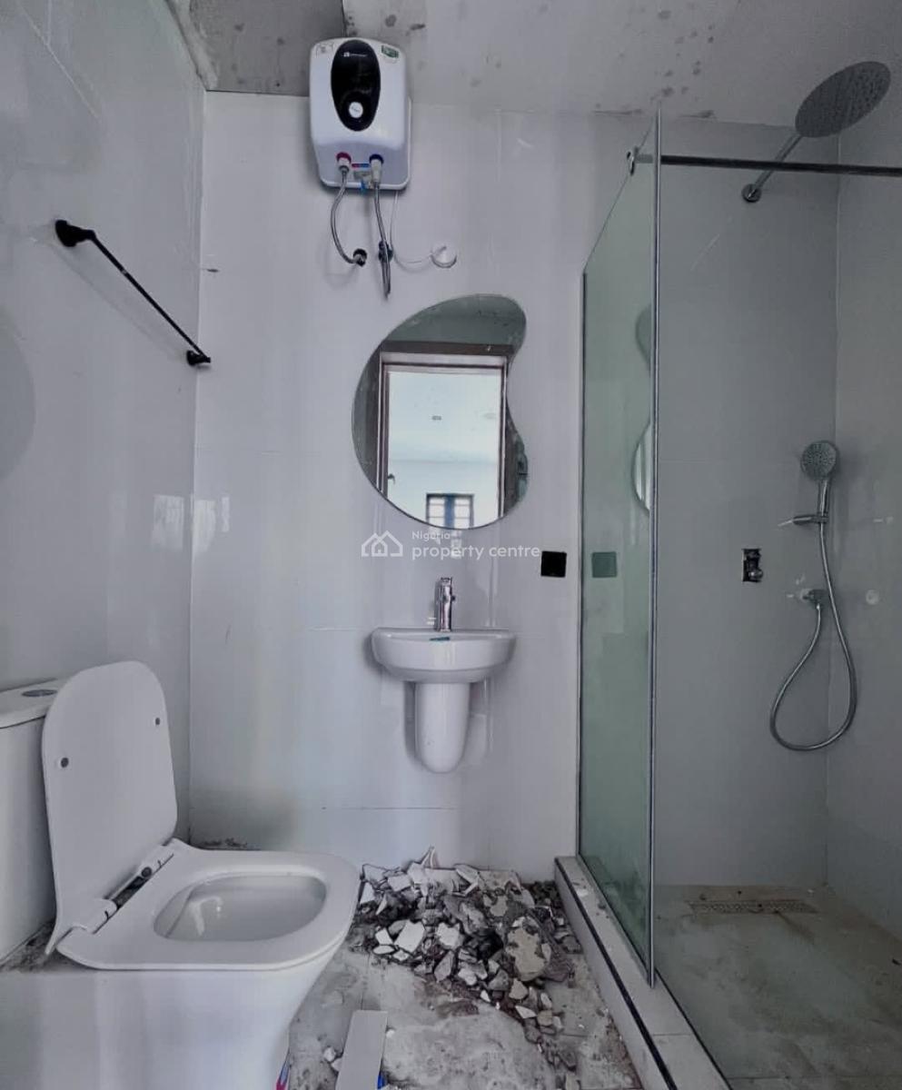 Serviced with 24/7 Power Supply 2 Bedroom En-suite Flat with an Open F, Ikate Elegushi, Lekki, Lagos, Flat / Apartment for Rent