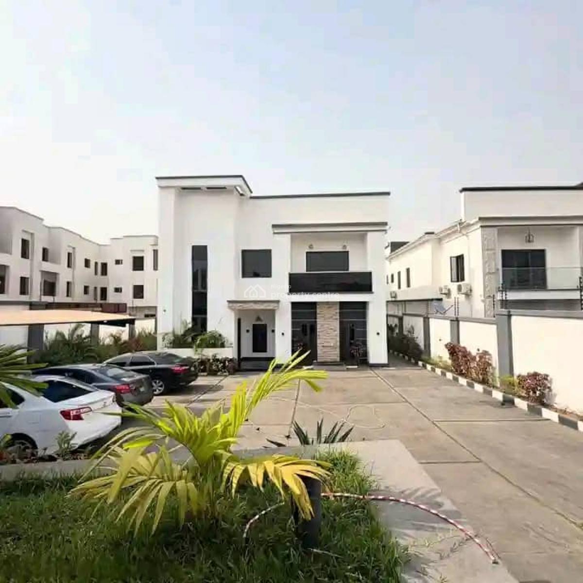 5 Bedroom Fully Detached Duplex with 2 Rooms Bq, Guzape District, Abuja, Detached Duplex for Sale