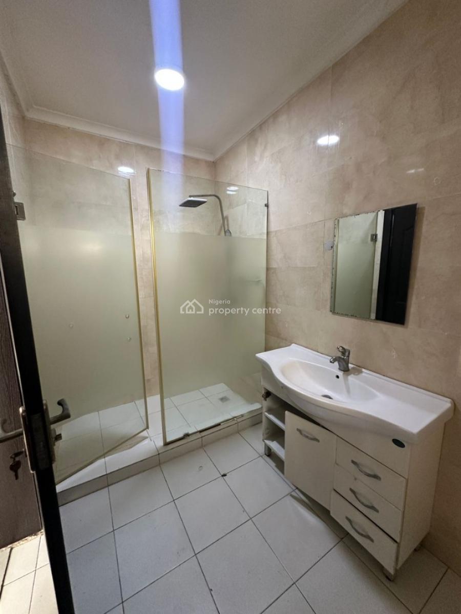 Well-maintained Spacious 3-bedroom Fully Serviced Apartment, Ikoyi, Lagos, Flat / Apartment for Rent