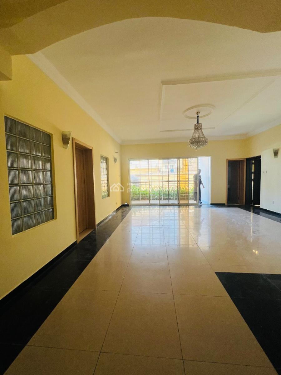 Well Built 3 Bedroom Apartment with Bq, Chevron, Lekki, Lagos, Flat / Apartment for Rent
