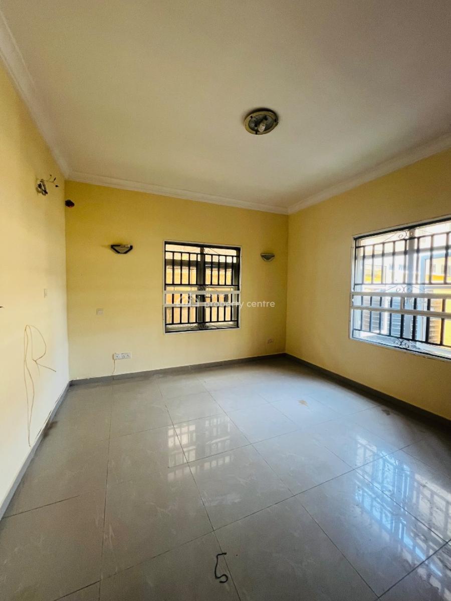 Well Built 3 Bedroom Apartment with Bq, Chevron, Lekki, Lagos, Flat / Apartment for Rent