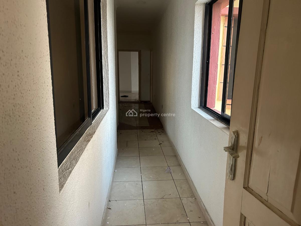 Luxury 4 Bedrooms Flat, Babatunde Anjuos, Lekki Phase 1, Lekki, Lagos, Flat / Apartment for Rent