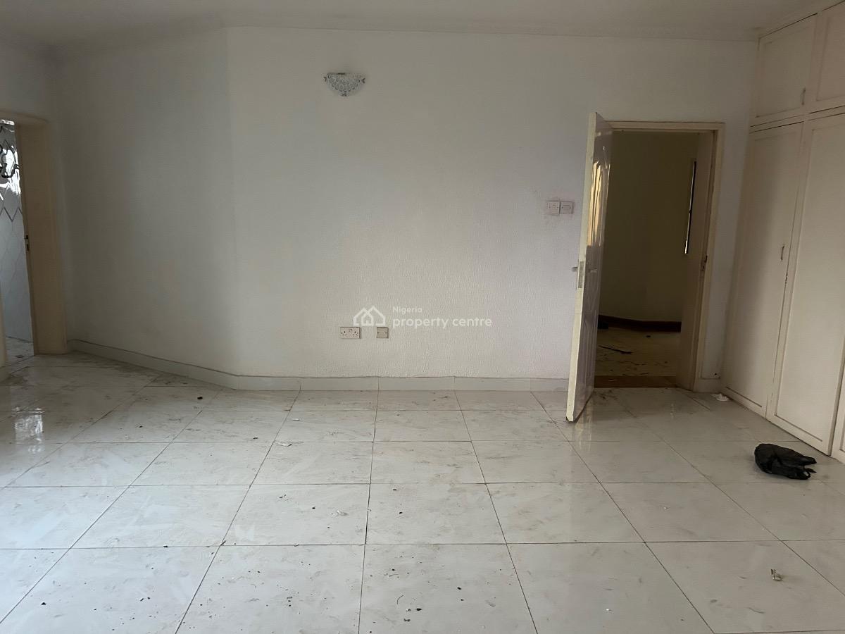 Luxury 4 Bedrooms Flat, Babatunde Anjuos, Lekki Phase 1, Lekki, Lagos, Flat / Apartment for Rent