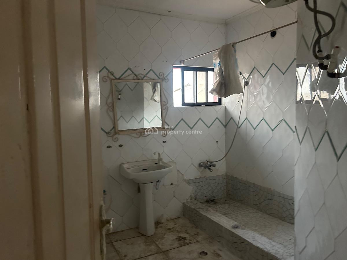 Luxury 4 Bedrooms Flat, Babatunde Anjuos, Lekki Phase 1, Lekki, Lagos, Flat / Apartment for Rent