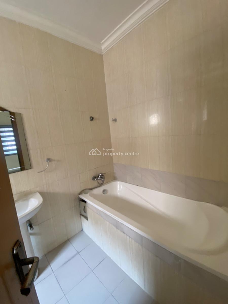 Luxury 3 Bedroom Flat, Rivtaf Golf Estate, Trans Amadi, Port Harcourt, Rivers, Flat / Apartment for Sale