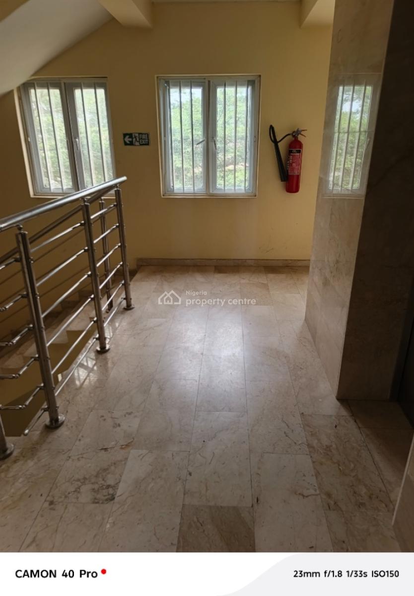 2 Bedroom Apartment, Off Ligali Ayorinde, Victoria Island (vi), Lagos, Flat / Apartment for Rent