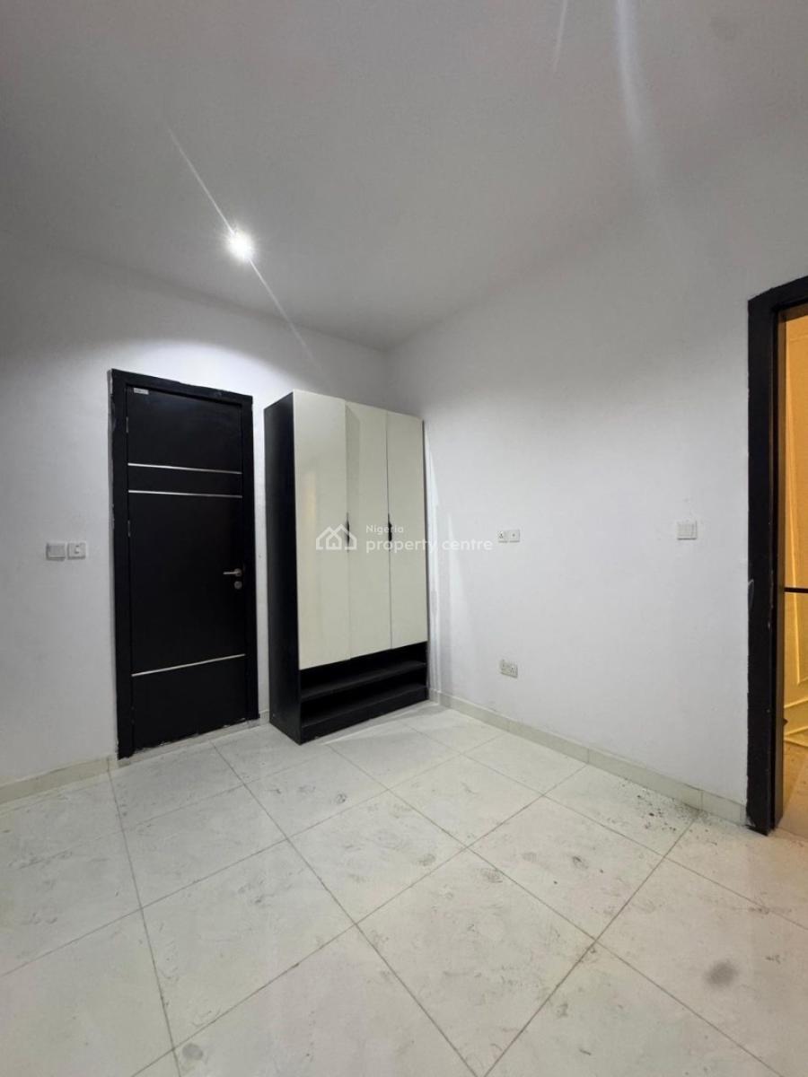 Self Serviced  Luxury 4 Bedroom Duplex with a Bq, Ikota, Lekki, Lagos, Semi-detached Duplex for Sale