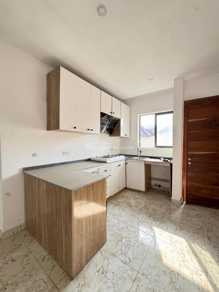 2 Bedroom Apartment, Chevron Drive, Lekki, Lagos, Block of Flats for Sale