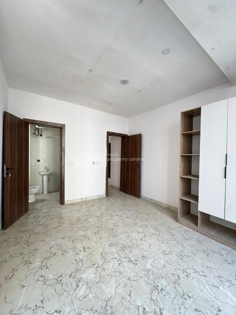 2 Bedroom Apartment, Chevron Drive, Lekki, Lagos, Block of Flats for Sale