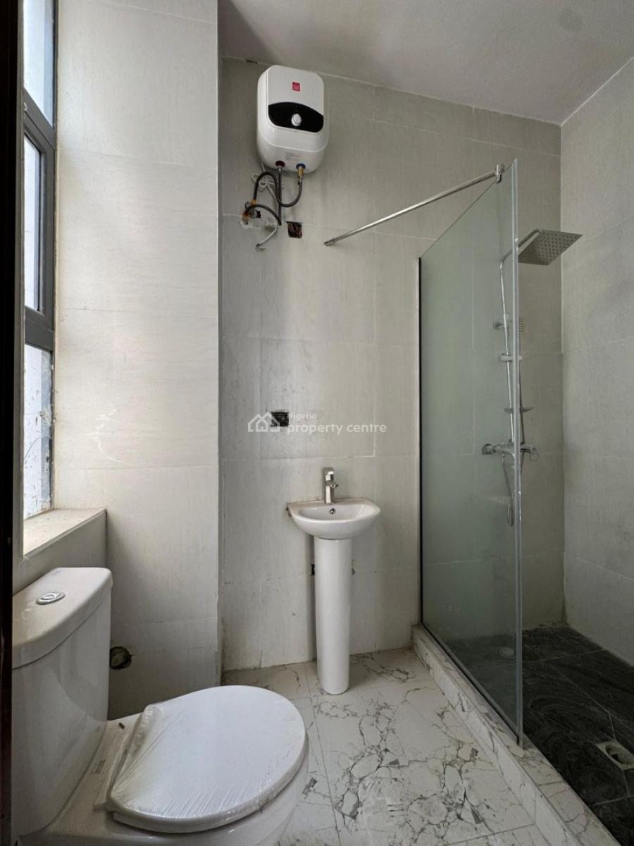 2 Bedroom Apartment, Chevron Drive, Lekki, Lagos, Block of Flats for Sale