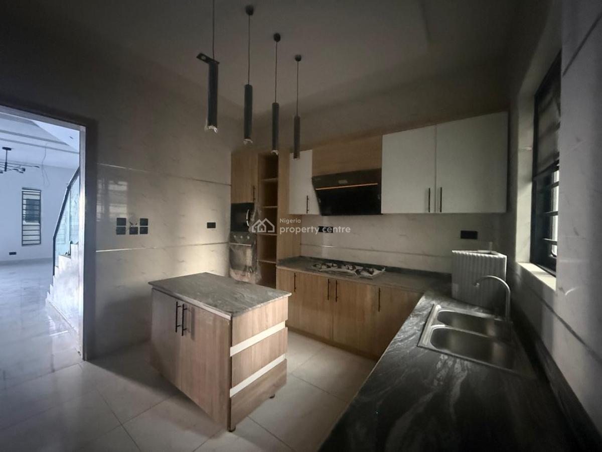 4 Bedroom  Semi-detached Duplex, Lekki Phase 2, Lekki, Lagos, Semi-detached Duplex for Sale