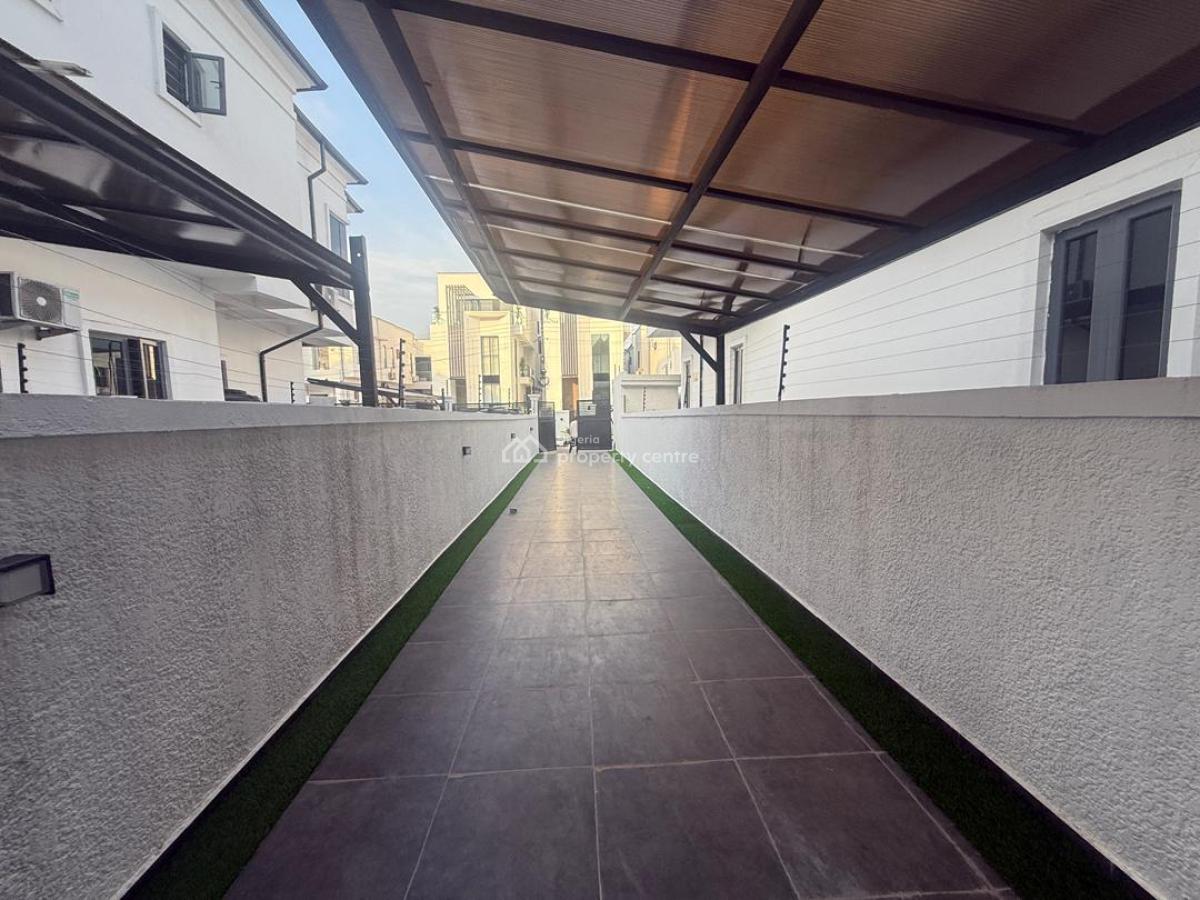 4 Bedroom  Semi-detached Duplex, Lekki Phase 2, Lekki, Lagos, Semi-detached Duplex for Sale