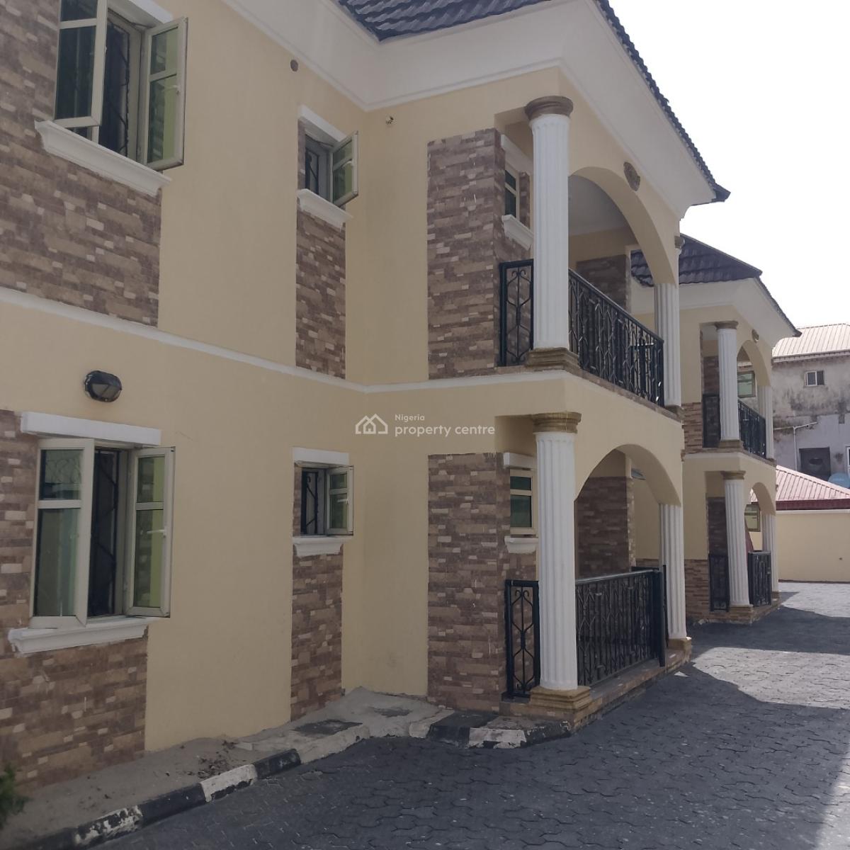 Massive 3bedrooms Flat, Blanco Area Sangotedo Lagos State, Sangotedo, Ajah, Lagos, Flat / Apartment for Rent