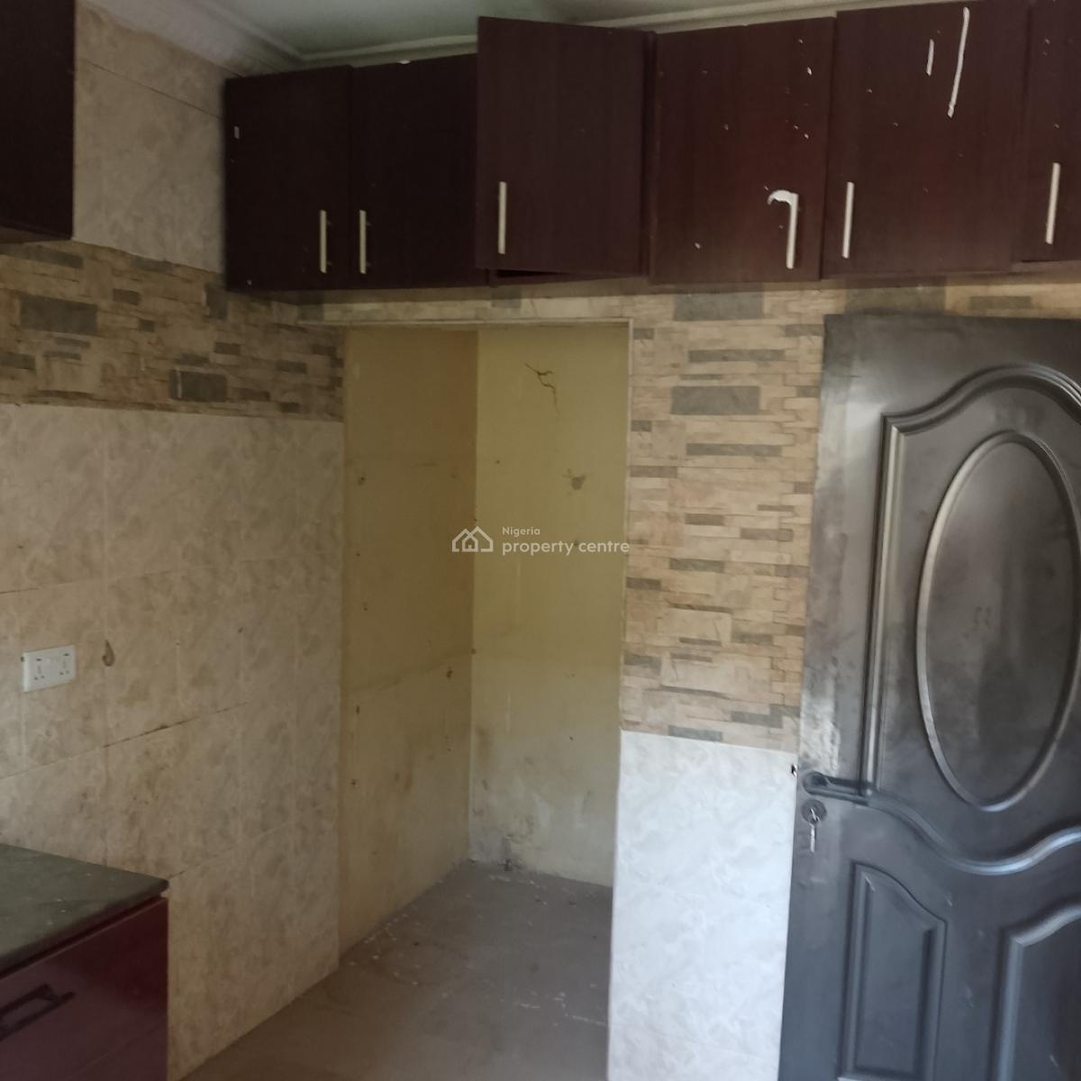 Massive 3bedrooms Flat, Blanco Area Sangotedo Lagos State, Sangotedo, Ajah, Lagos, Flat / Apartment for Rent