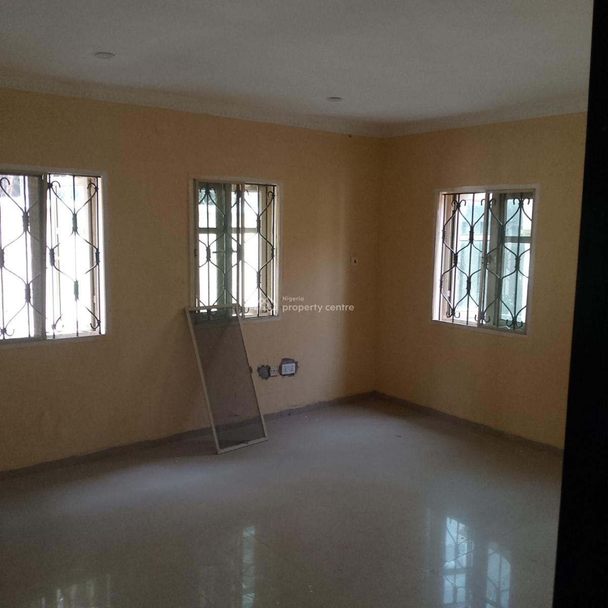 Massive 3bedrooms Flat, Blanco Area Sangotedo Lagos State, Sangotedo, Ajah, Lagos, Flat / Apartment for Rent