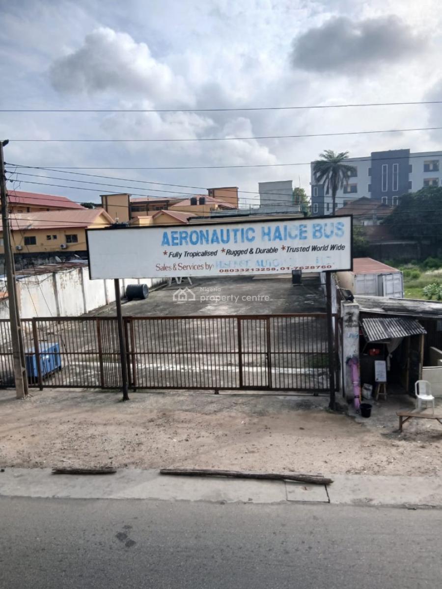 Luxury 5bedroom Detached House, 376,muritala Mohammed Way, Yaba, Lagos, Detached Duplex for Sale