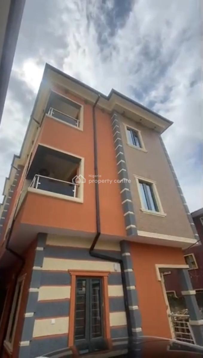 5 Miniflat 8 Studio Apartment, Shomolu, Lagos, House for Sale