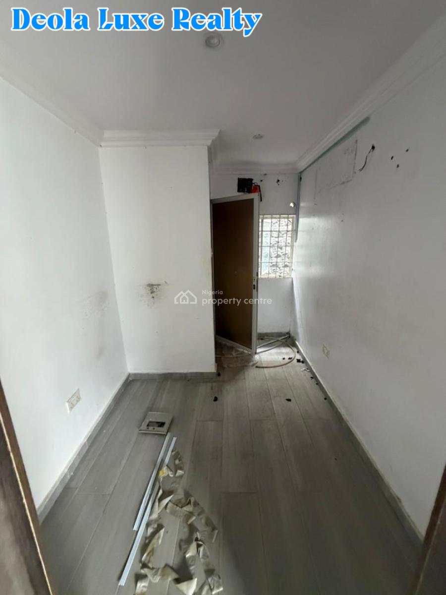 a Very Spacious Commercial Shop(ground Floor), Fola Osibo, Lekki Phase 1, Lekki, Lagos, Commercial Property for Rent