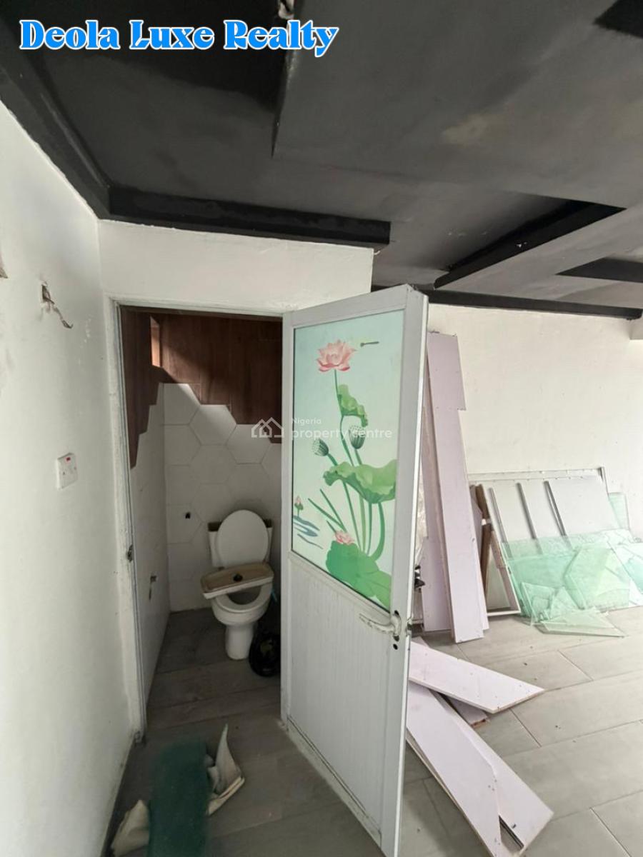 a Very Spacious Commercial Shop(ground Floor), Fola Osibo, Lekki Phase 1, Lekki, Lagos, Commercial Property for Rent