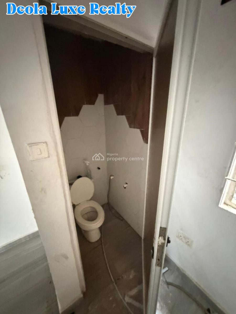 a Very Spacious Commercial Shop(ground Floor), Fola Osibo, Lekki Phase 1, Lekki, Lagos, Commercial Property for Rent