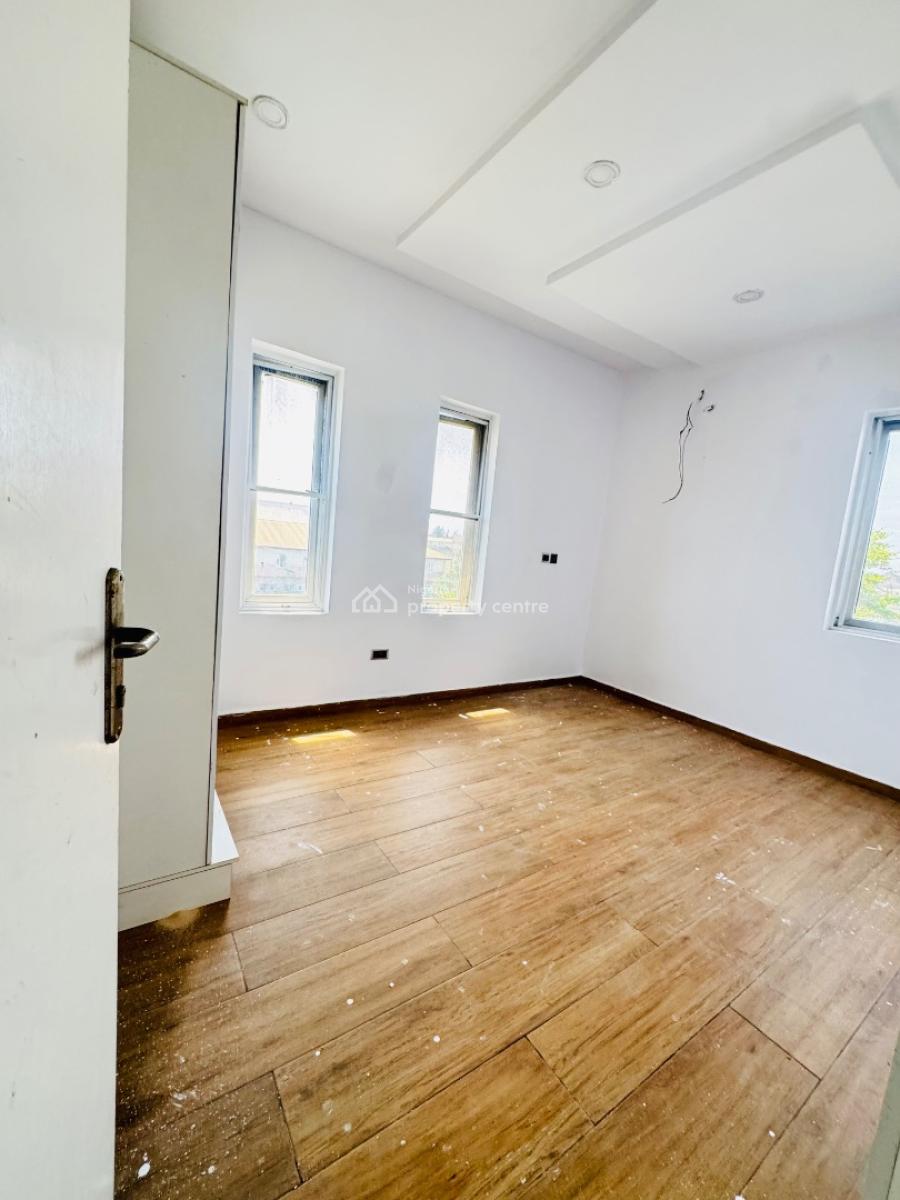 Spacious 2bedroom Apartment Available 6m, Orchid Road, Lekki, Lagos, Flat / Apartment for Rent