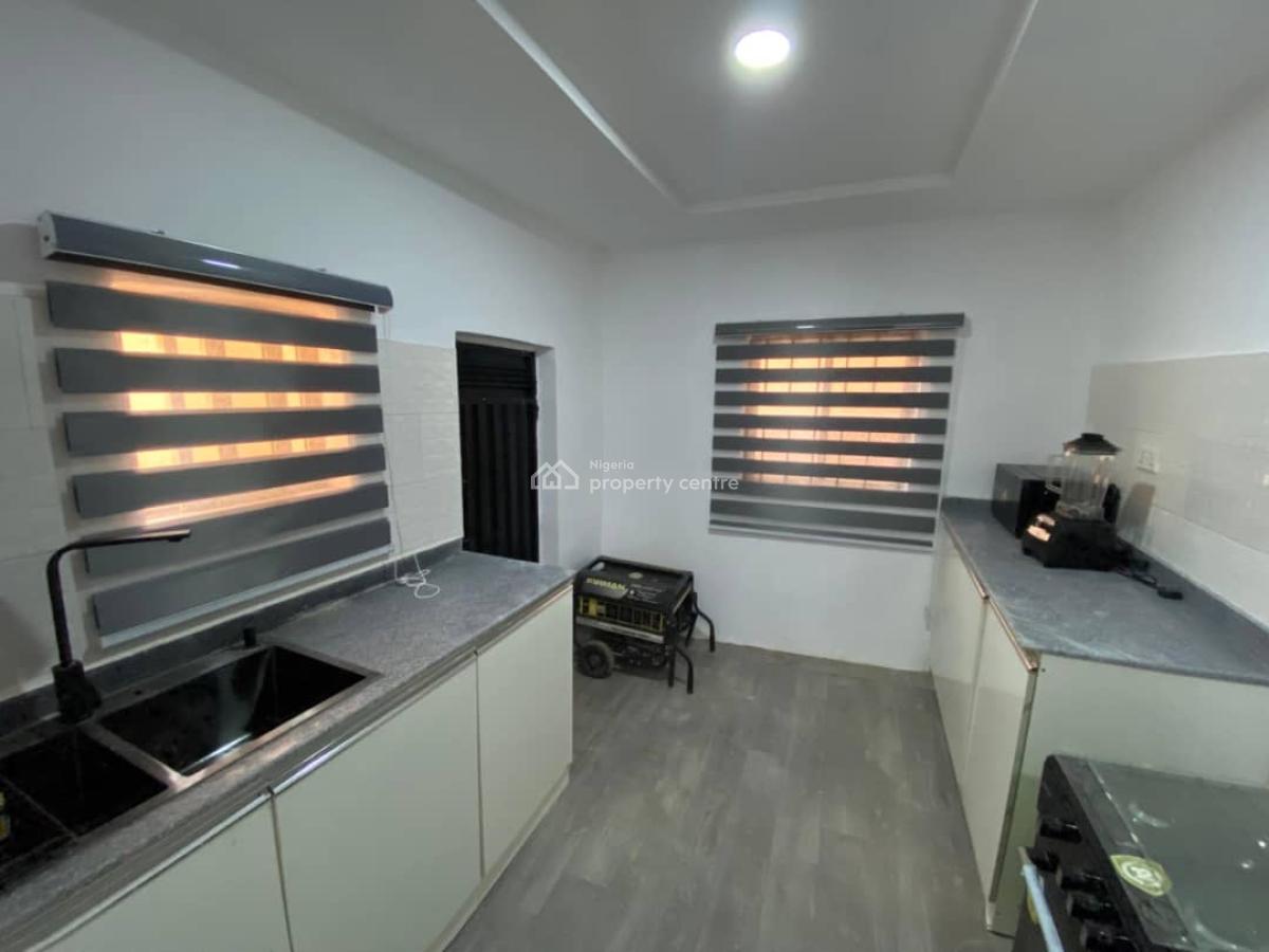 Fully Furnished 1 Bedroom Flat Located in a Serene Environment, Wuse Zone 7, Wuse, Abuja, Flat / Apartment for Rent