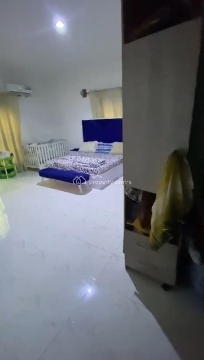 Large and Spacious 2 Bedroom Flat Serviced Apartment, Estate Chevron Drive, Lekki, Lagos, Flat / Apartment for Rent