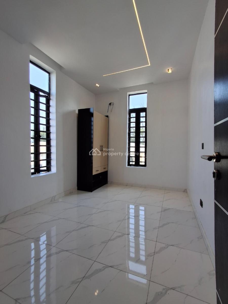 5 Bedroom Fully Detached Duplex with Bq, Pool, Ikota, Lekki, Lagos, Detached Duplex for Sale