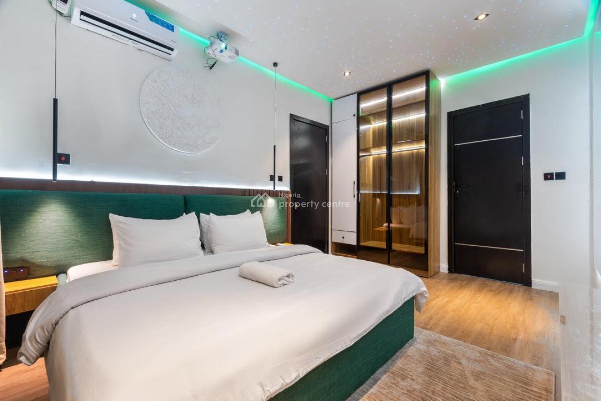 Luxury New Cinematic 1 Bedroom Apartment with Pool and Gymnasium, Inbuilt Speakers,cinema Movies and Netflix, Ikate, Lekki, Lagos, Flat / Apartment Short Let
