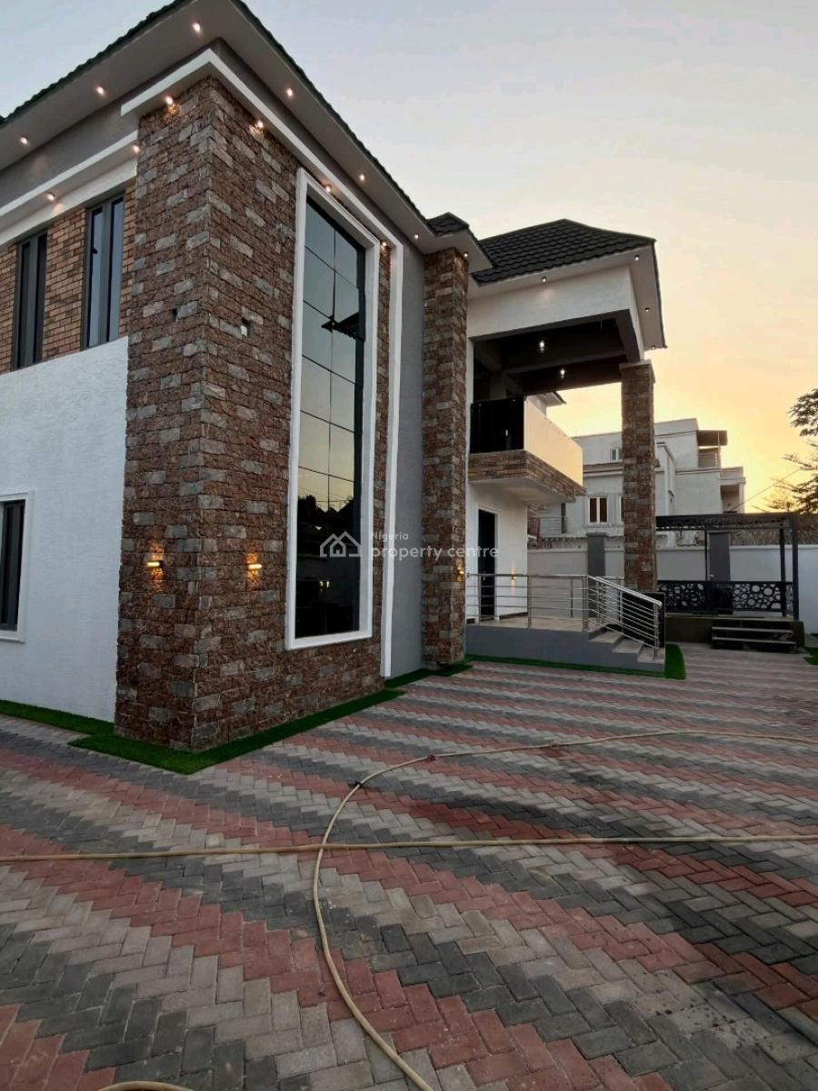 6 Bedroom Duplex, Kaduna North, Kaduna, House for Sale