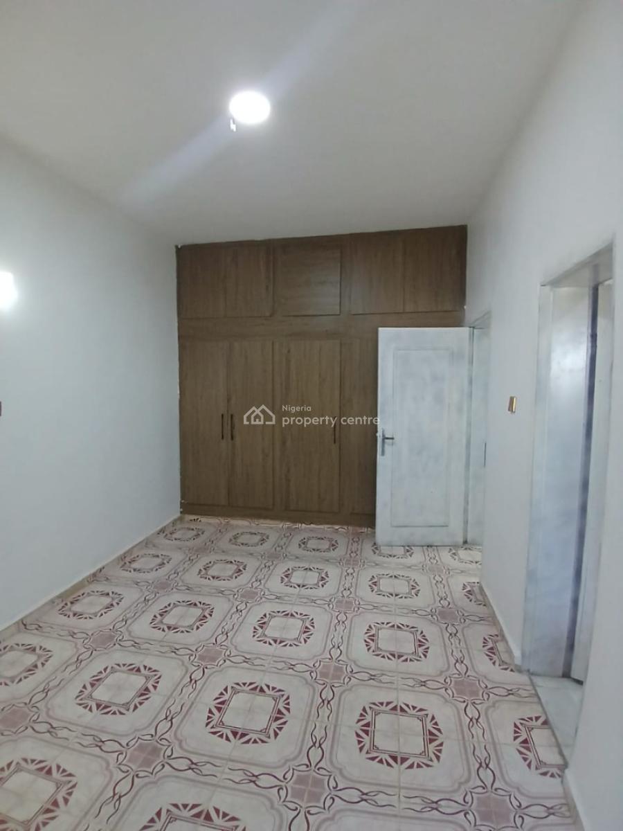 Tastefully Finished and Renovated 3 Bedroom Flat, Along Utako Market, Utako, Abuja, Flat / Apartment for Rent