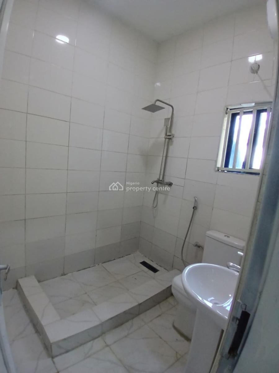 Tastefully Finished and Renovated 3 Bedroom Flat, Along Utako Market, Utako, Abuja, Flat / Apartment for Rent