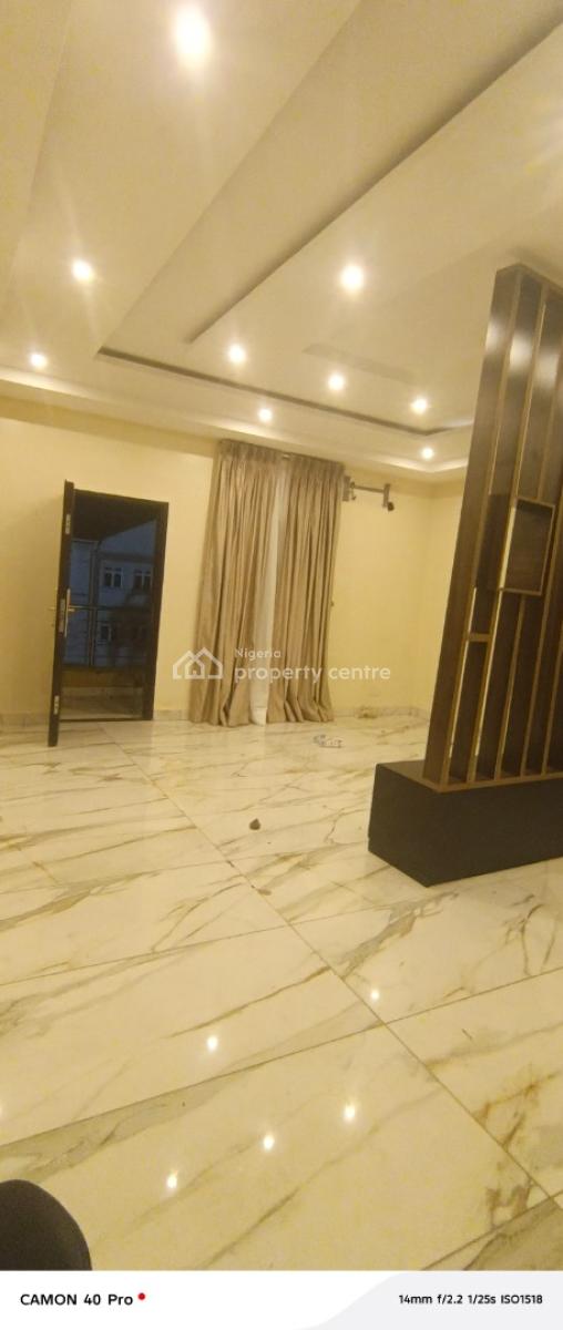 Big Studio Apartment, Paradise 3 Estate Chevron, Lekki, Lagos, Self Contain (single Rooms) for Rent