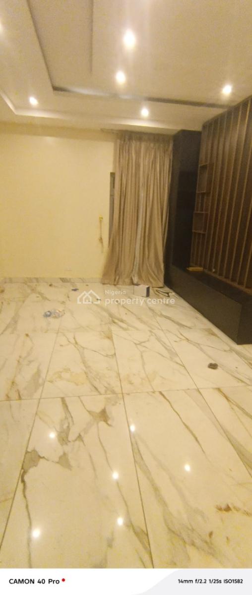 Big Studio Apartment, Paradise 3 Estate Chevron, Lekki, Lagos, Self Contain (single Rooms) for Rent