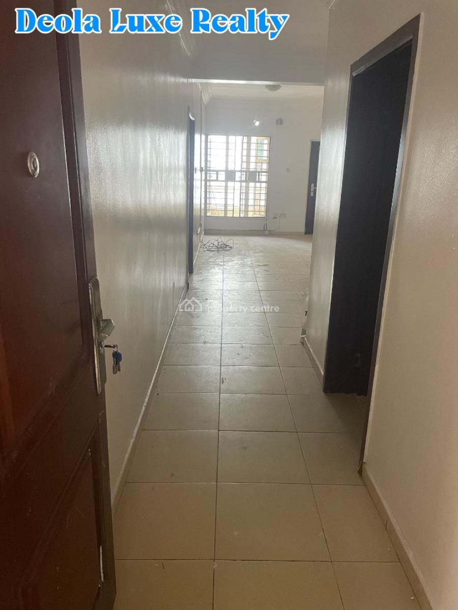 a Nice and Spacious 3 Bedroom Apartment with Balcony (upstair), Idado, Lekki, Lagos, Flat / Apartment for Rent