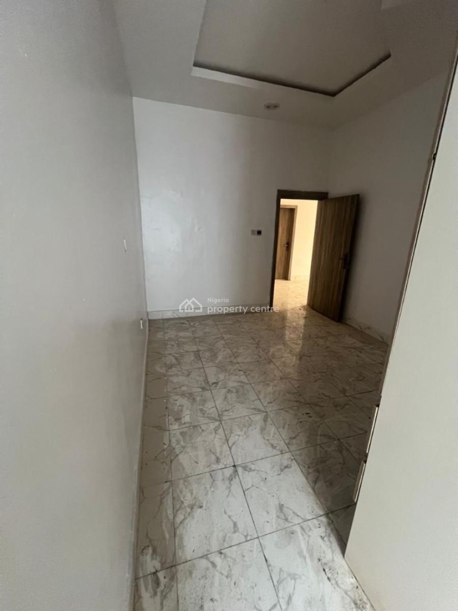 Standard and Very Spacious Single Room, Ikota Gra, Ikota, Lekki, Lagos, Self Contain (single Rooms) for Rent