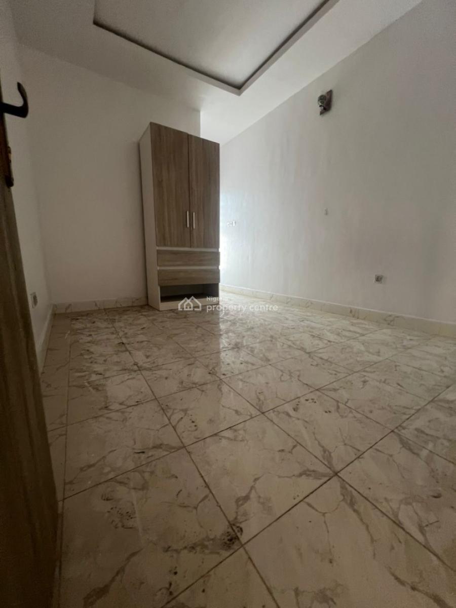 Standard and Very Spacious Single Room, Ikota Gra, Ikota, Lekki, Lagos, Self Contain (single Rooms) for Rent