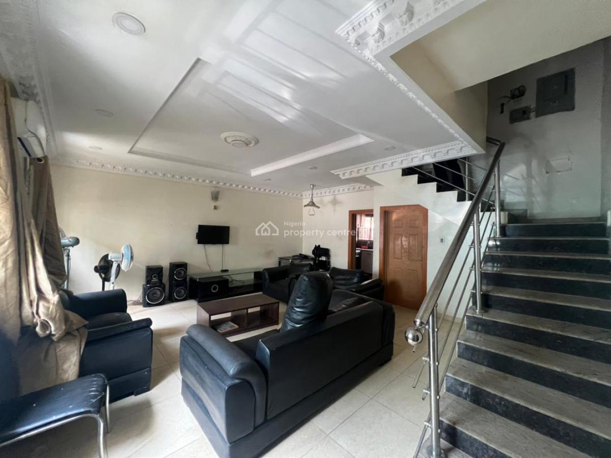 4 Bedrooms Terrace Duplex with Bq, Chevron Drive, Lekki, Lagos, Terraced Duplex for Sale