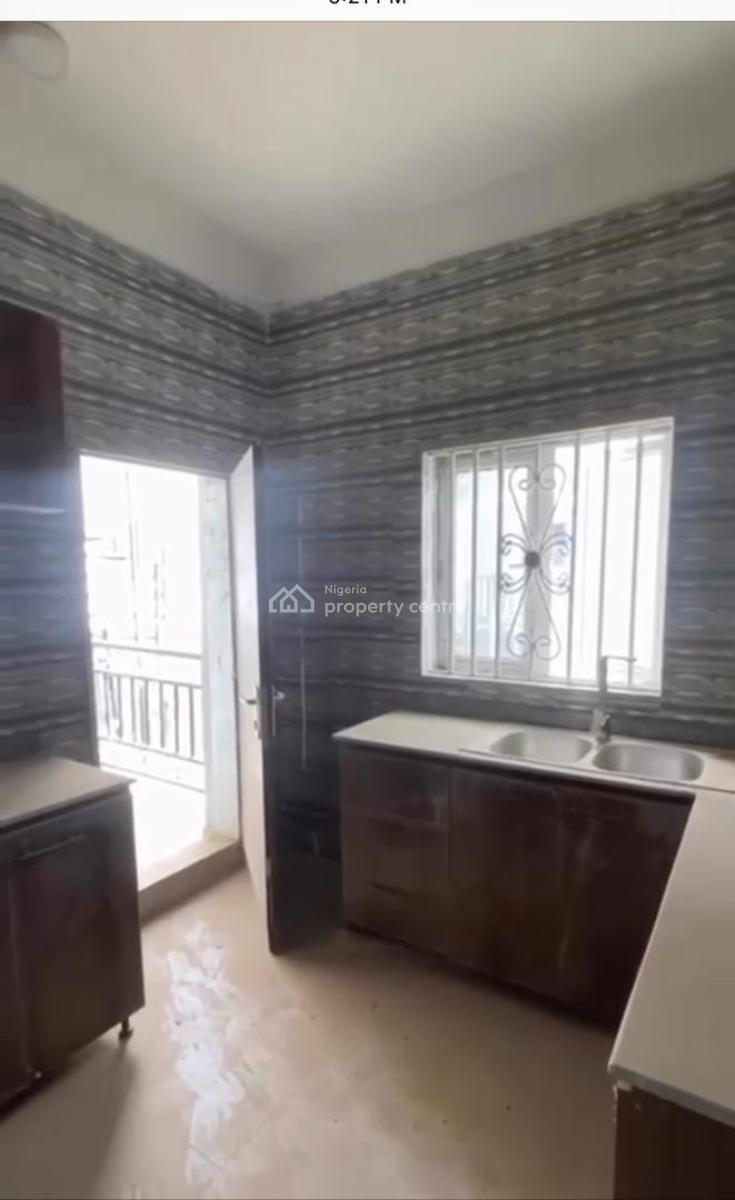 Luxury New 3 Bedroom Ensuit Flat, Tarred Road, Galadimawa, Abuja, House for Rent