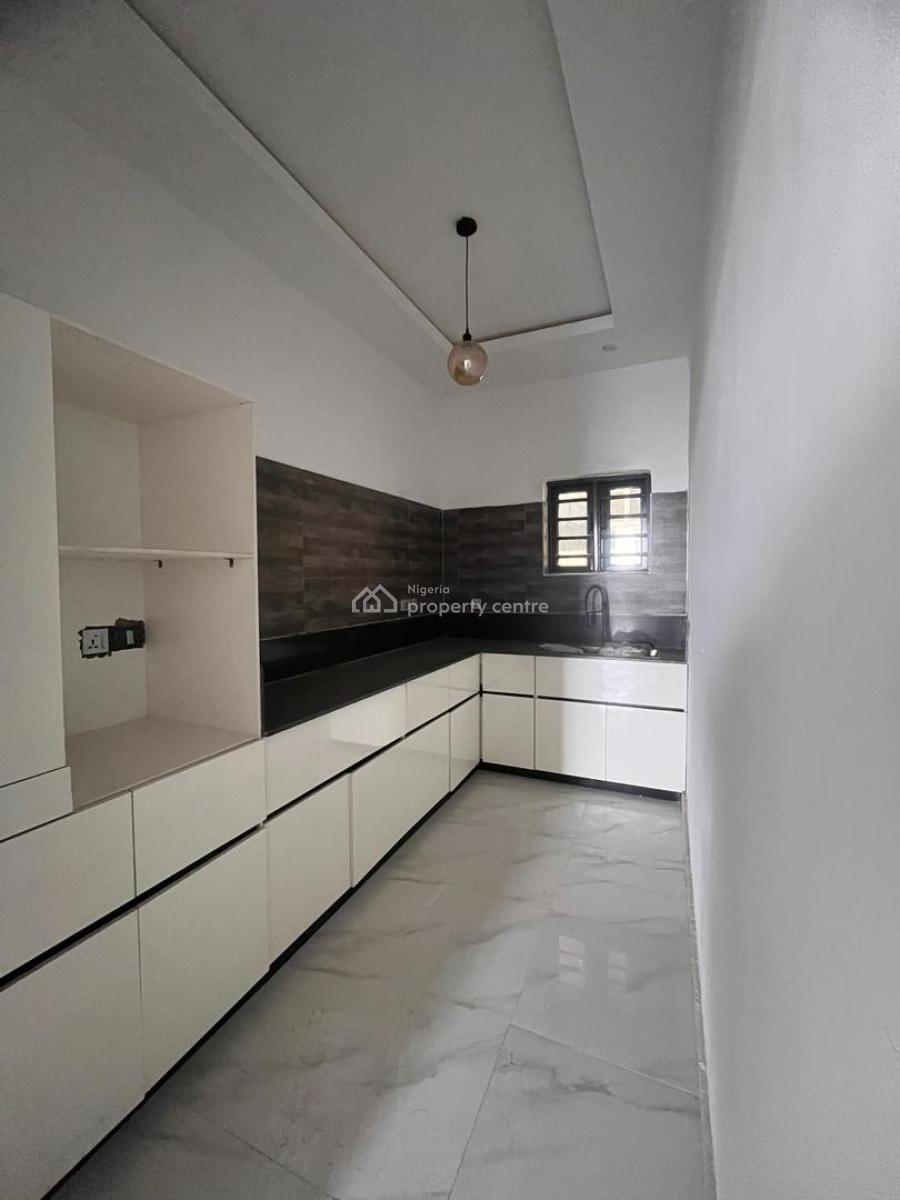 Luxury 4bedroom, Chevron, Lekki, Lagos, Terraced Duplex for Sale