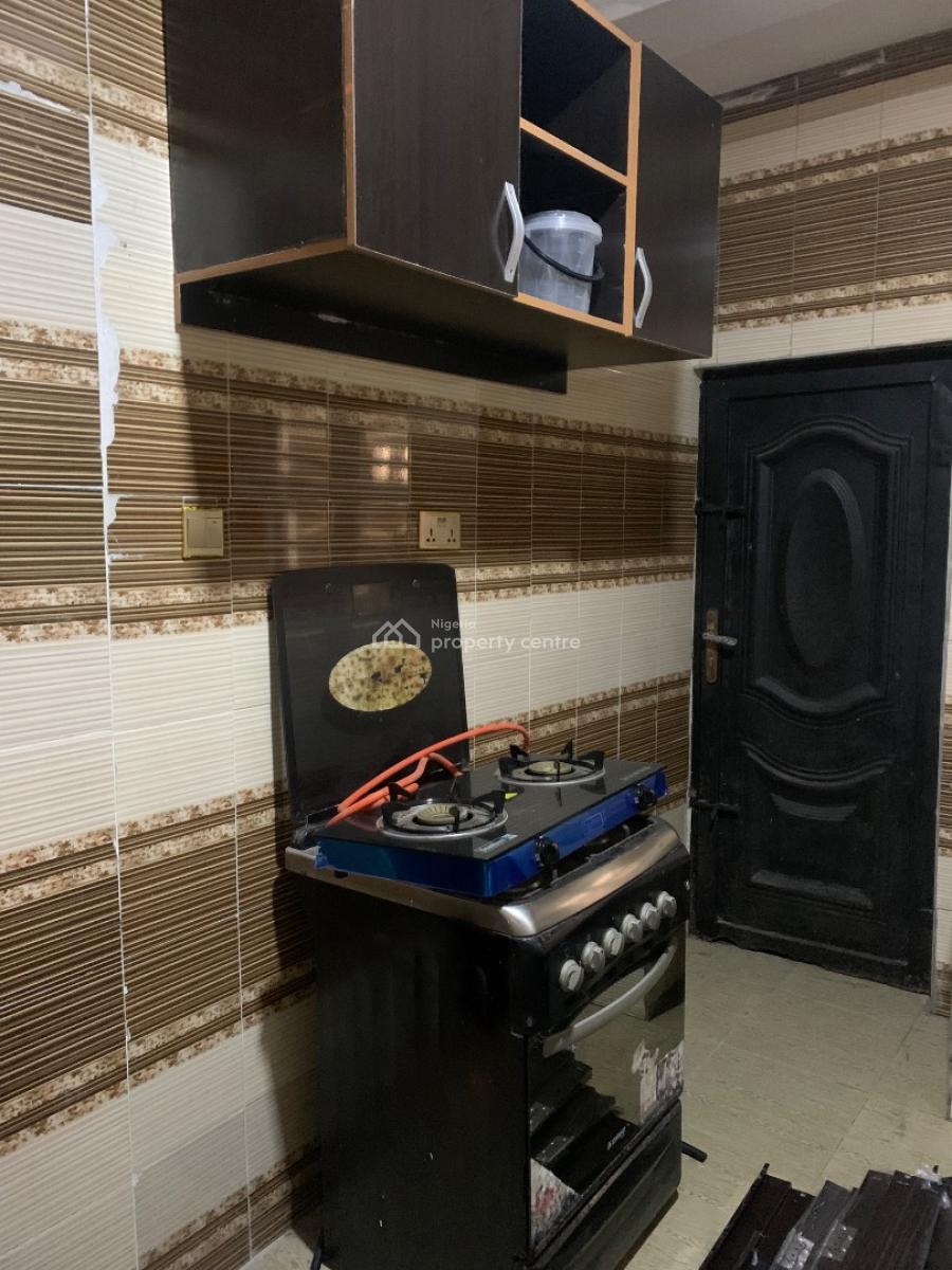 a Well Maintained Two Bedroom Apartment, Van Daniel Estate Orchid Road Lekki Lagos, Lekki Phase 2, Lekki, Lagos, Flat / Apartment for Rent
